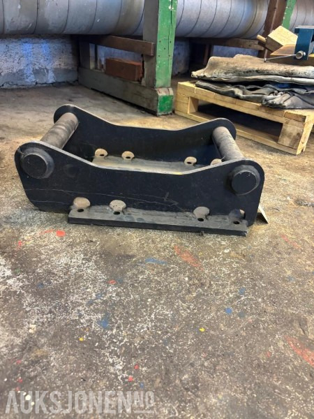 2017 Hardlife S50 HK-feste - Tillbehör för Byggmaskiner: bild 1 2017 Hardlife S50 HK-feste - Tillbehör för Byggmaskiner: bild 1