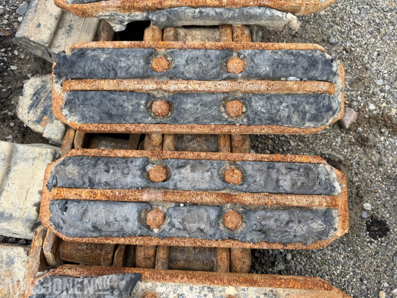 Hitachi 135 belter - Tillbehör för Byggmaskiner: bild 4 Hitachi 135 belter - Tillbehör för Byggmaskiner: bild 4