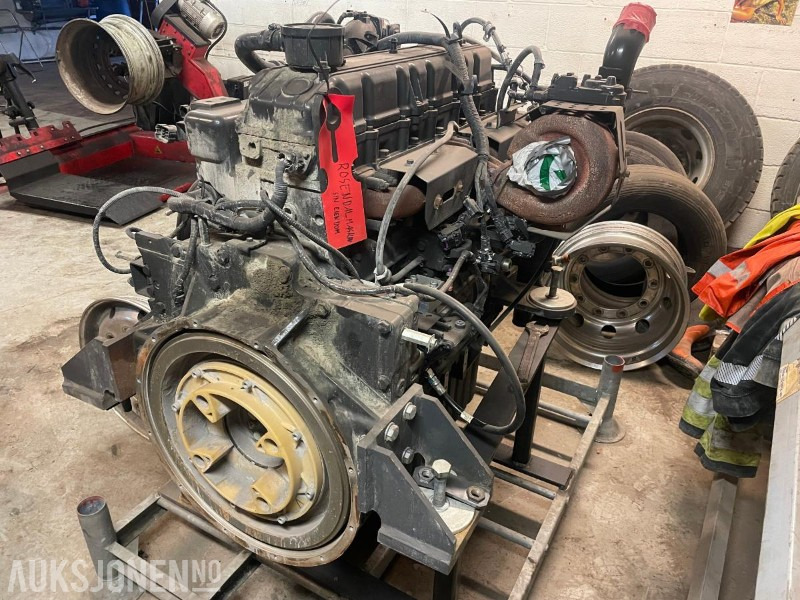 Motor til Doosan Lc350-7 - Tillbehör för Byggmaskiner: bild 2 Motor til Doosan Lc350-7 - Tillbehör för Byggmaskiner: bild 2