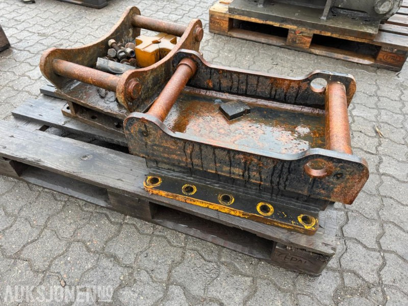 S50 feste og S60 feste selges samlet - Tillbehör för Byggmaskiner: bild 2 S50 feste og S60 feste selges samlet - Tillbehör för Byggmaskiner: bild 2