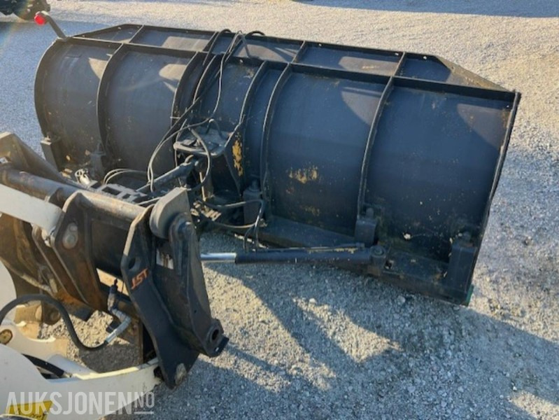 STIANSEN & ØYA KOMMUNALBLADET, DIAGONALSKJÆR / PLOG 3M - Tillbehör för Byggmaskiner: bild 4 STIANSEN & ØYA KOMMUNALBLADET, DIAGONALSKJÆR / PLOG 3M - Tillbehör för Byggmaskiner: bild 4