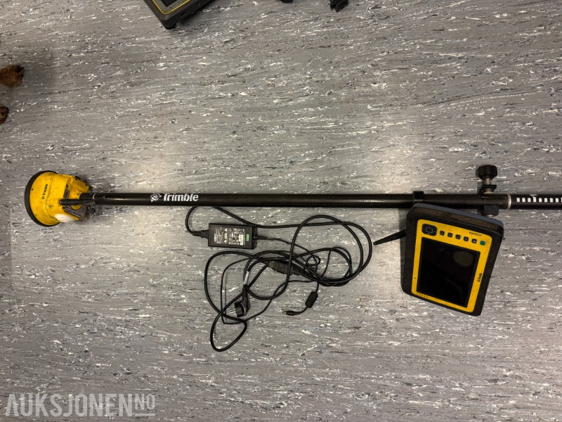 Trimble SPS985 GNSS Rover - Entreprenadutrustning: bild 1 Trimble SPS985 GNSS Rover - Entreprenadutrustning: bild 1