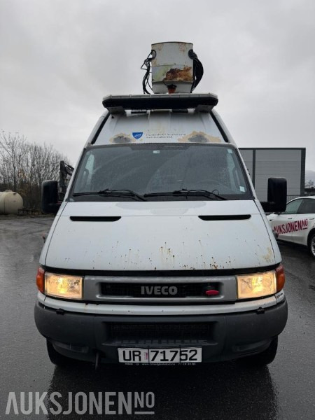 2005 Iveco Daily, Liftbil - UniJet - HPT 65C15, 230.604 km - Nifty lift - VM 140 med personkorg - Sertifisert lift til juni 2026 - Utility/ Specialfordon: bild 2 2005 Iveco Daily, Liftbil - UniJet - HPT 65C15, 230.604 km - Nifty lift - VM 140 med personkorg - Sertifisert lift til juni 2026 - Utility/ Specialfordon: bild 2