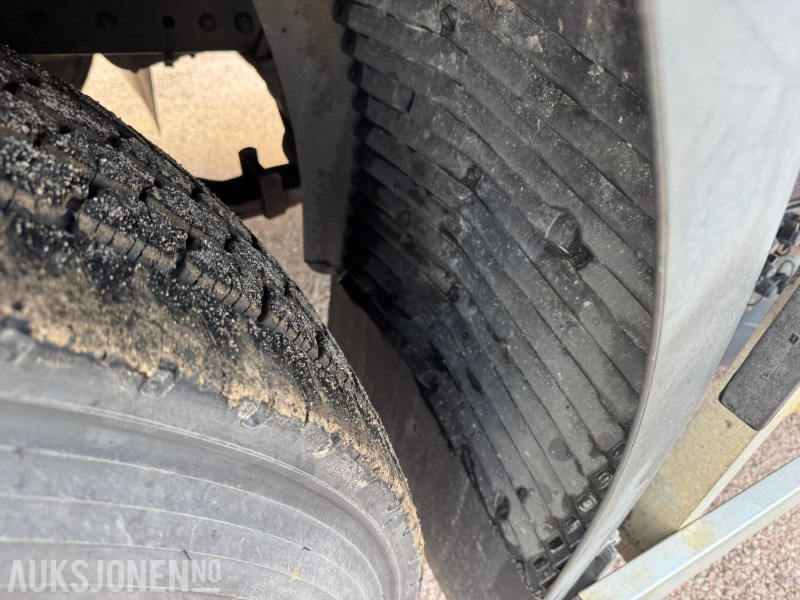 Utility/ Specialfordon 2010 MAN TGA 8x4 Lastebil med maskinpåbygg / maskinrampe: bild 16 Utility/ Specialfordon 2010 MAN TGA 8x4 Lastebil med maskinpåbygg / maskinrampe: bild 16