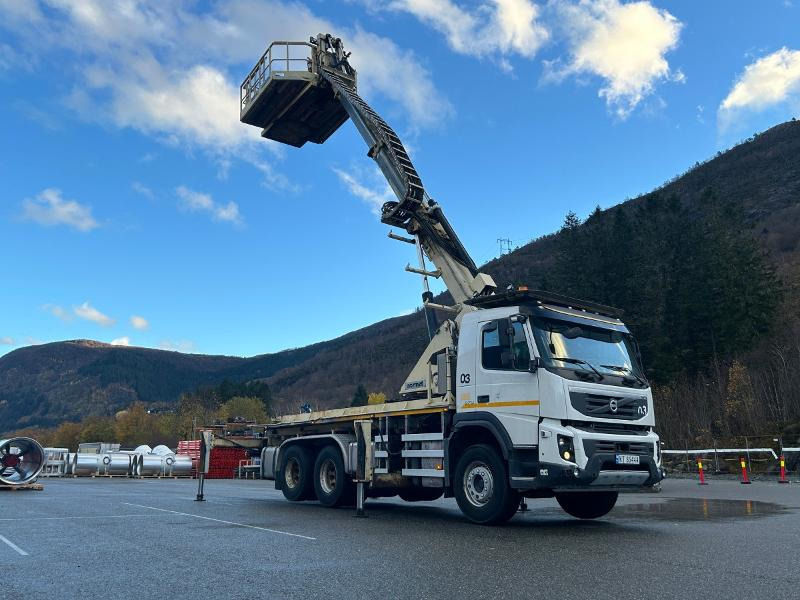 2013 Volvo FMX 370 6X4 med NORMET Esslift 1000 plattform / korg - nylig EU godkjent - Utility/ Specialfordon: bild 2 2013 Volvo FMX 370 6X4 med NORMET Esslift 1000 plattform / korg - nylig EU godkjent - Utility/ Specialfordon: bild 2