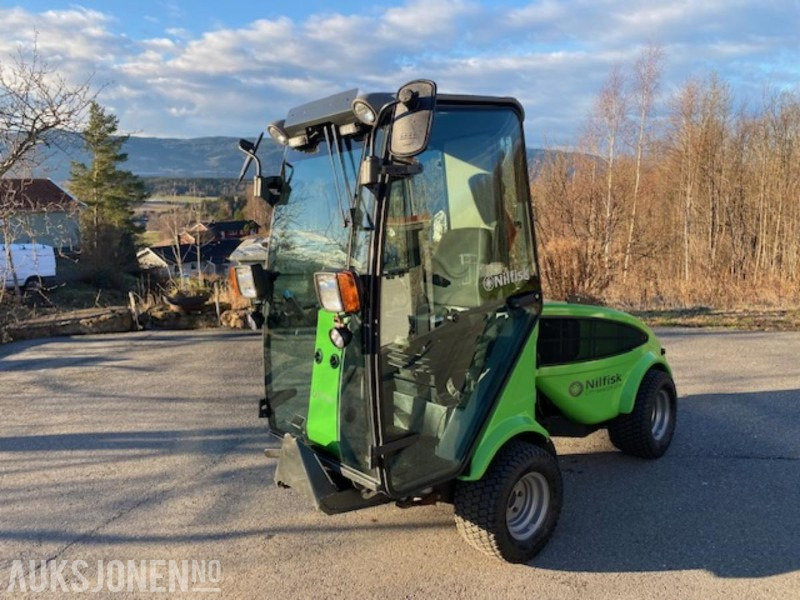 2016 Nilfisk CITY RANGER 2250 (Egholm) 4x4 - MVA FRI - Utility/ Specialfordon: bild 3 2016 Nilfisk CITY RANGER 2250 (Egholm) 4x4 - MVA FRI - Utility/ Specialfordon: bild 3
