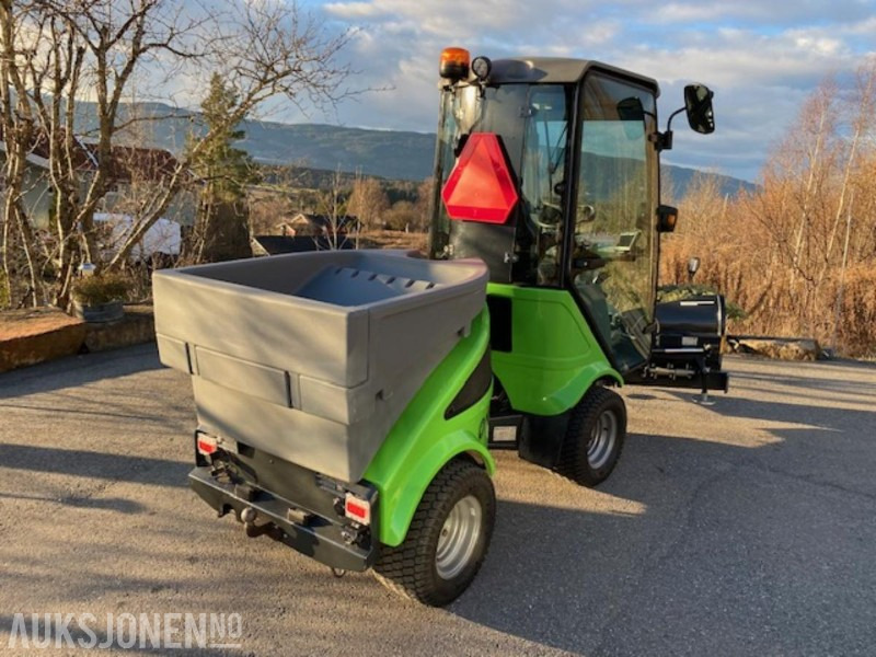 2016 Nilfisk CITY RANGER 2250 (Egholm) 4x4 - MVA FRI - Utility/ Specialfordon: bild 5 2016 Nilfisk CITY RANGER 2250 (Egholm) 4x4 - MVA FRI - Utility/ Specialfordon: bild 5