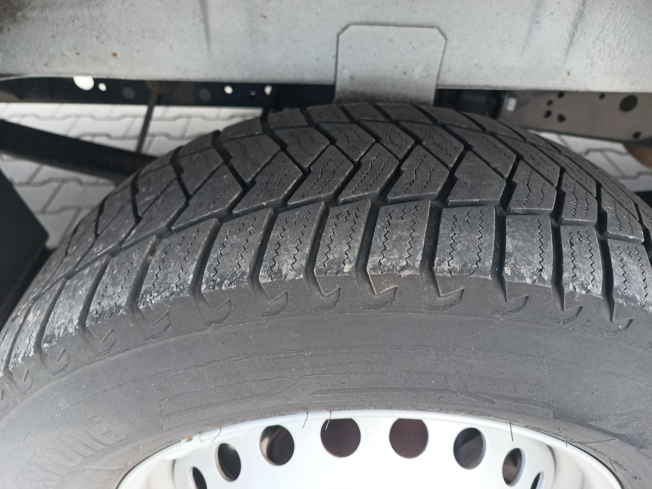 IVECO Daily 35S16V - Skåpbil: bild 3 IVECO Daily 35S16V - Skåpbil: bild 3