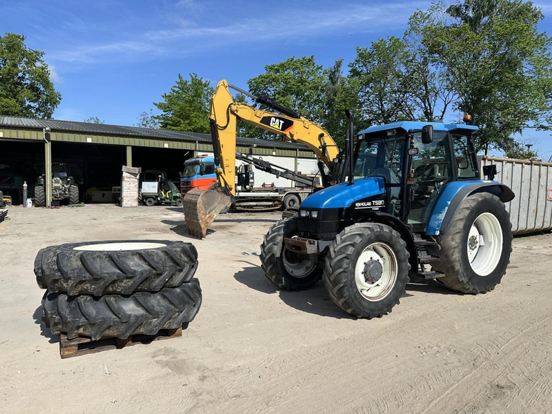 New Holland TS 90 - Traktor: bild 1 New Holland TS 90 - Traktor: bild 1