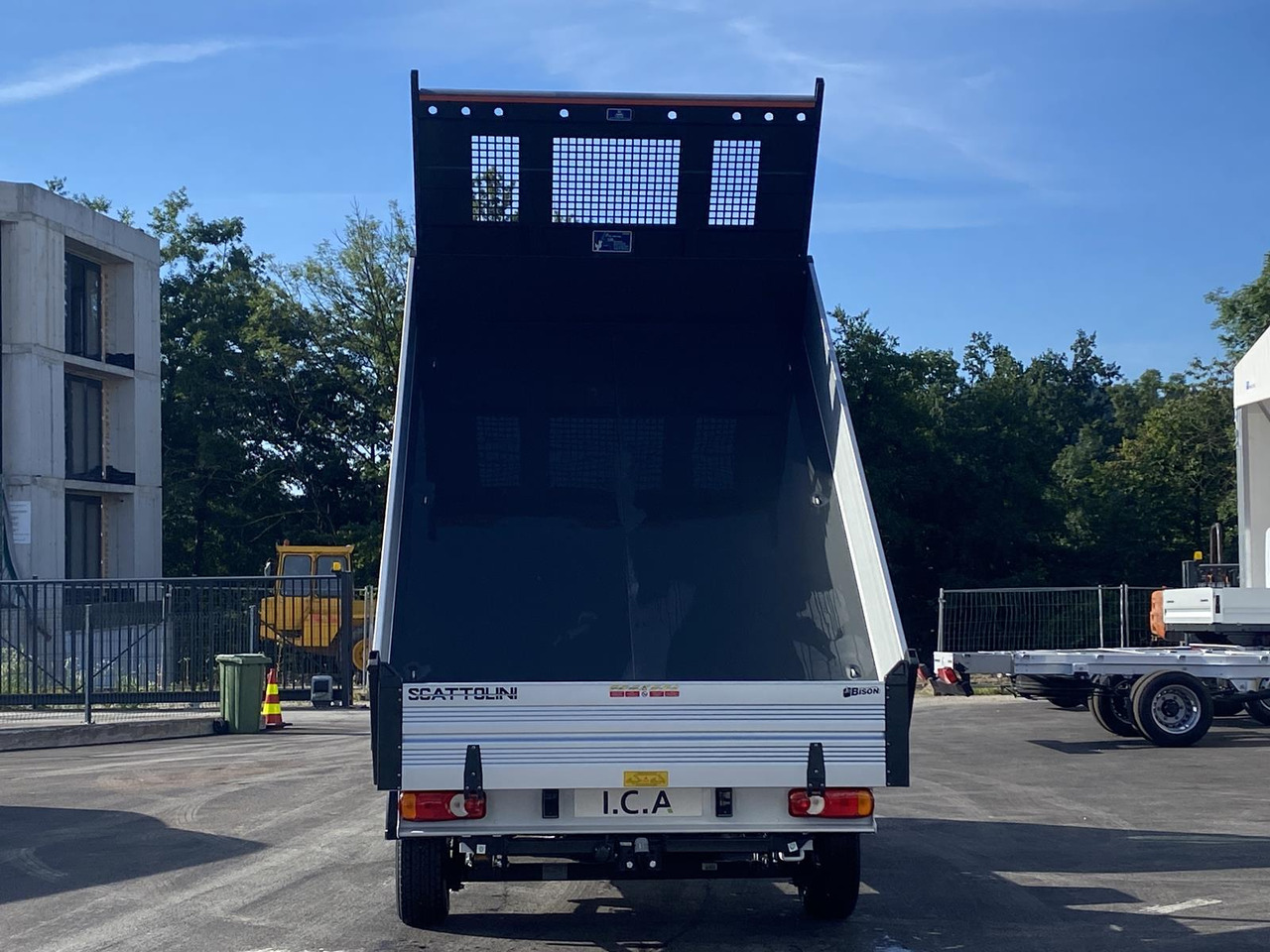 CITROEN ALTES MODELL JUMPER L3 1+2 165PS | SCATTOLINI DREISEITENKIPPER - Transportbil med tippflak: bild 5 CITROEN ALTES MODELL JUMPER L3 1+2 165PS | SCATTOLINI DREISEITENKIPPER - Transportbil med tippflak: bild 5