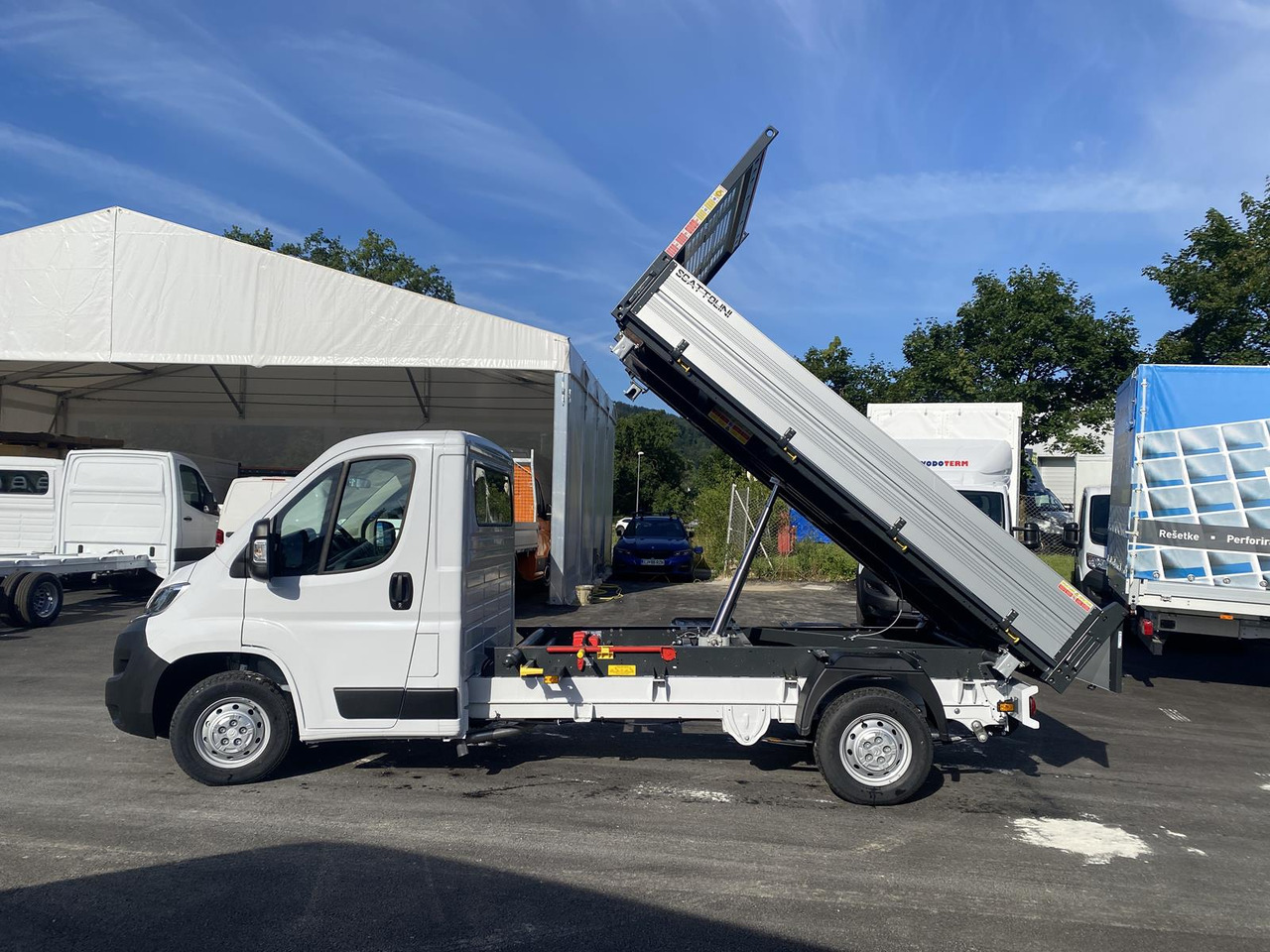 CITROEN ALTES MODELL JUMPER L3 1+2 165PS | SCATTOLINI DREISEITENKIPPER - Transportbil med tippflak: bild 3 CITROEN ALTES MODELL JUMPER L3 1+2 165PS | SCATTOLINI DREISEITENKIPPER - Transportbil med tippflak: bild 3