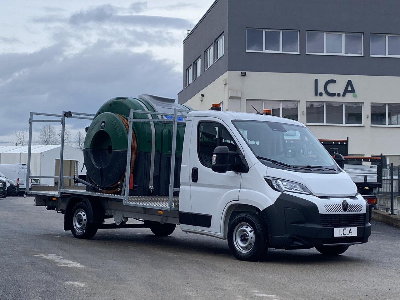 CITROEN JUMPER 1+2 180KM | WC AUFBAU + WC PUMPE - Transportbil med flak: bild 1 CITROEN JUMPER 1+2 180KM | WC AUFBAU + WC PUMPE - Transportbil med flak: bild 1