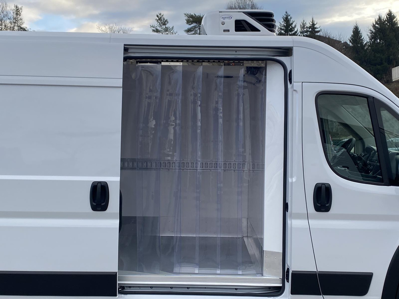 FIAT DUCATO L3H2 180PS BASE HEAVY / FRISCHDIENST + XARIOS 300 12-380V + Heizung - Kylbil: bild 3 FIAT DUCATO L3H2 180PS BASE HEAVY / FRISCHDIENST + XARIOS 300 12-380V + Heizung - Kylbil: bild 3