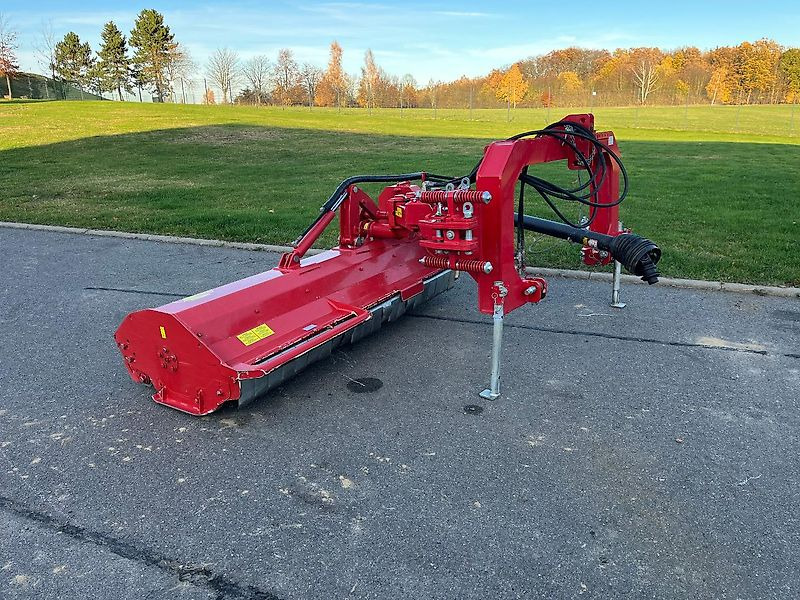 Humus SP 220 - Slagklippare: bild 2 Humus SP 220 - Slagklippare: bild 2