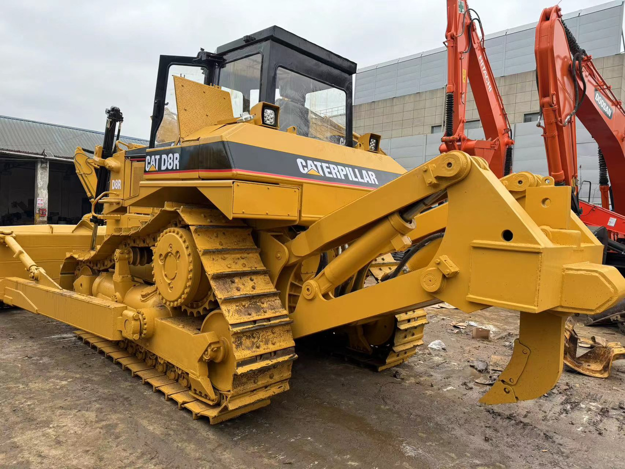 Caterpillar CAT D8R D8T D7H D7R D7G D7R D7E Used Bulldozer in Excellent Work Condition for Slae - Bulldozer: bild 2 Caterpillar CAT D8R D8T D7H D7R D7G D7R D7E Used Bulldozer in Excellent Work Condition for Slae - Bulldozer: bild 2