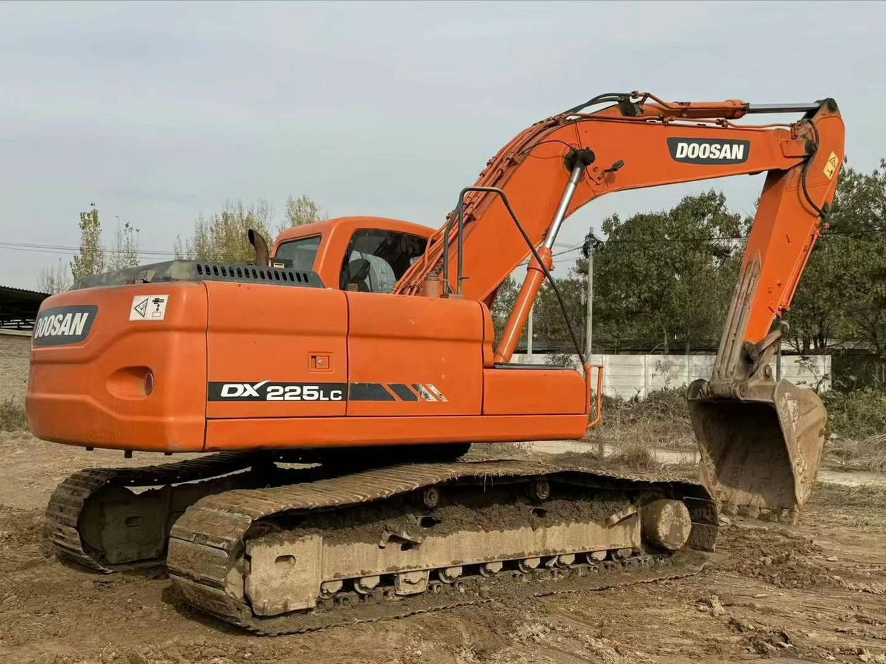 Doosan Used Excavator 225 DX225 DX300 DH150W DX300 DX420 DX520 Second hand Crawler Excavators in Excellent Work Condition - Bandgrävare: bild 2 Doosan Used Excavator 225 DX225 DX300 DH150W DX300 DX420 DX520 Second hand Crawler Excavators in Excellent Work Condition - Bandgrävare: bild 2