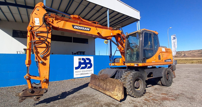 Doosan DX140W-3 - Grävmaskin på däck: bild 5 Doosan DX140W-3 - Grävmaskin på däck: bild 5