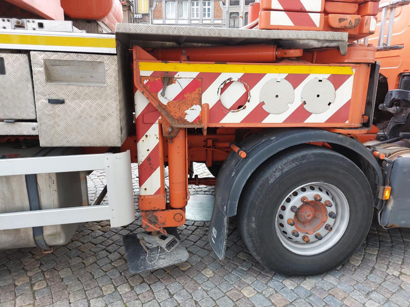 Mobilkran Tadano Faun HK40 Scania P380CB 8x4: bild 18