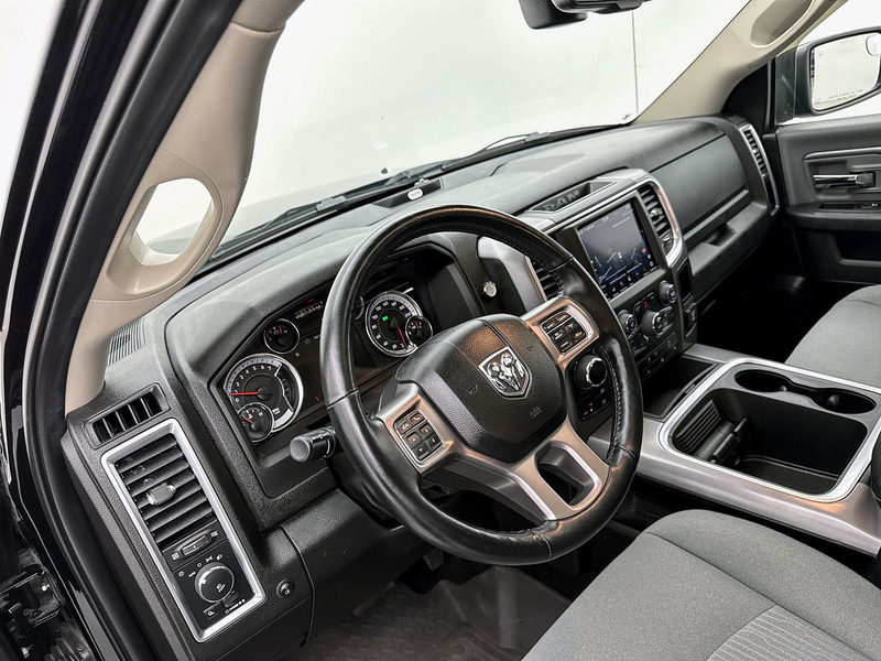 Dodge Ram 1500 5.7 V8 4x4 Crew Cab 5'7 Longhorn Alpine audio Pano Stoel en stuurverwarming Trekhaak - Pickup, Dubbelhytt transportbil: bild 4 Dodge Ram 1500 5.7 V8 4x4 Crew Cab 5'7 Longhorn Alpine audio Pano Stoel en stuurverwarming Trekhaak - Pickup, Dubbelhytt transportbil: bild 4