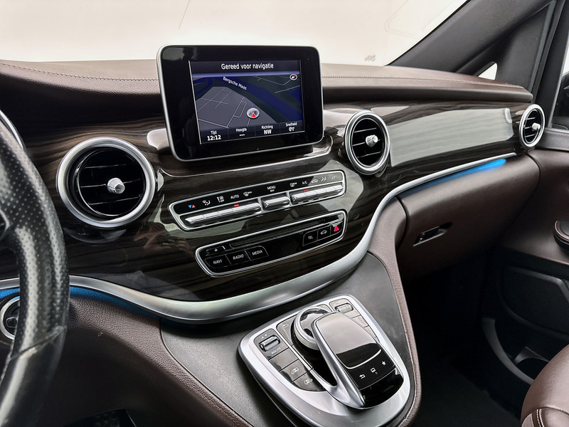 Mercedes-Benz V-Klasse 220d Lang Avantgarde Edition 8 Persoons incl. BPM Elektr schuifdeuren Nappa Leder Pano 8 zitplaatsen Geel kenteken - Minibuss, Persontransport: bild 5 Mercedes-Benz V-Klasse 220d Lang Avantgarde Edition 8 Persoons incl. BPM Elektr schuifdeuren Nappa Leder Pano 8 zitplaatsen Geel kenteken - Minibuss, Persontransport: bild 5