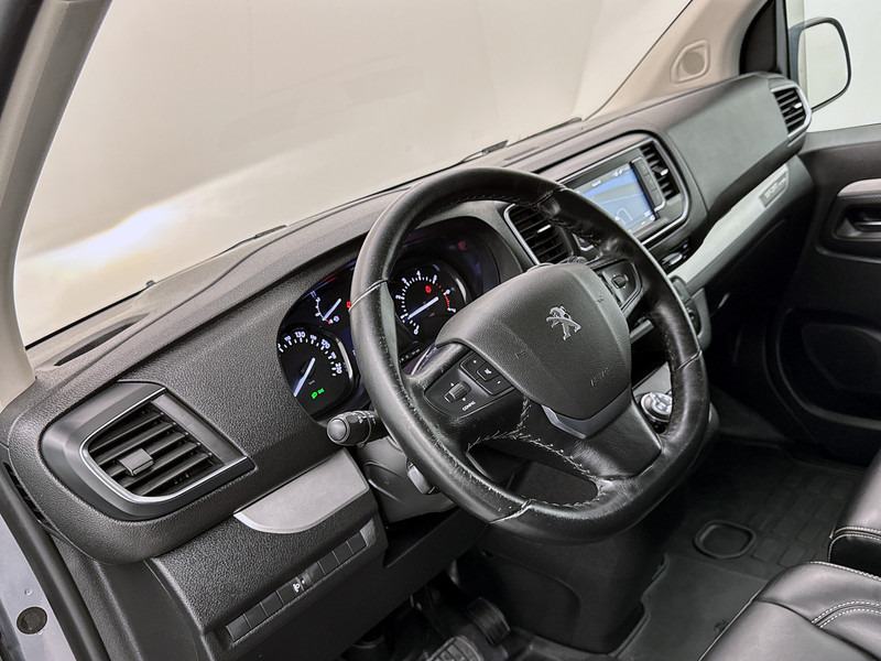 Peugeot Expert 2.0 BlueHDI 180 Standard Sport Treeplanken Xenon Achterspoiler Climate control Camera - Små skåpbil: bild 4 Peugeot Expert 2.0 BlueHDI 180 Standard Sport Treeplanken Xenon Achterspoiler Climate control Camera - Små skåpbil: bild 4