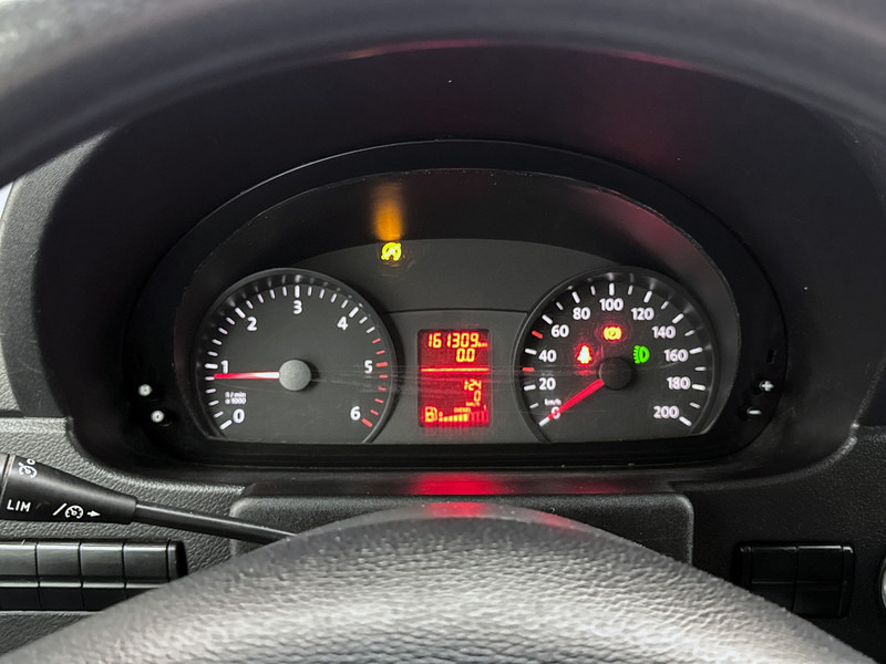 Volkswagen Crafter 35 2.0 TDI L1H1 2x schuifdeur Inrichting Lucht geveerde stoel Cruise control Airco - Skåpbil: bild 5 Volkswagen Crafter 35 2.0 TDI L1H1 2x schuifdeur Inrichting Lucht geveerde stoel Cruise control Airco - Skåpbil: bild 5