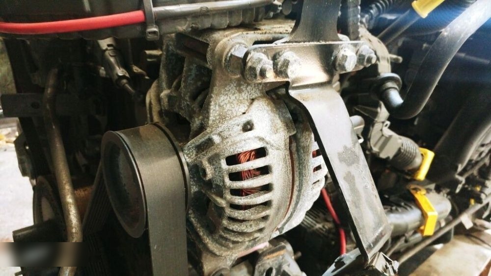 Bosch DAF XF95/XF105 truck - Generator för Lastbil: bild 1 Bosch DAF XF95/XF105 truck - Generator för Lastbil: bild 1