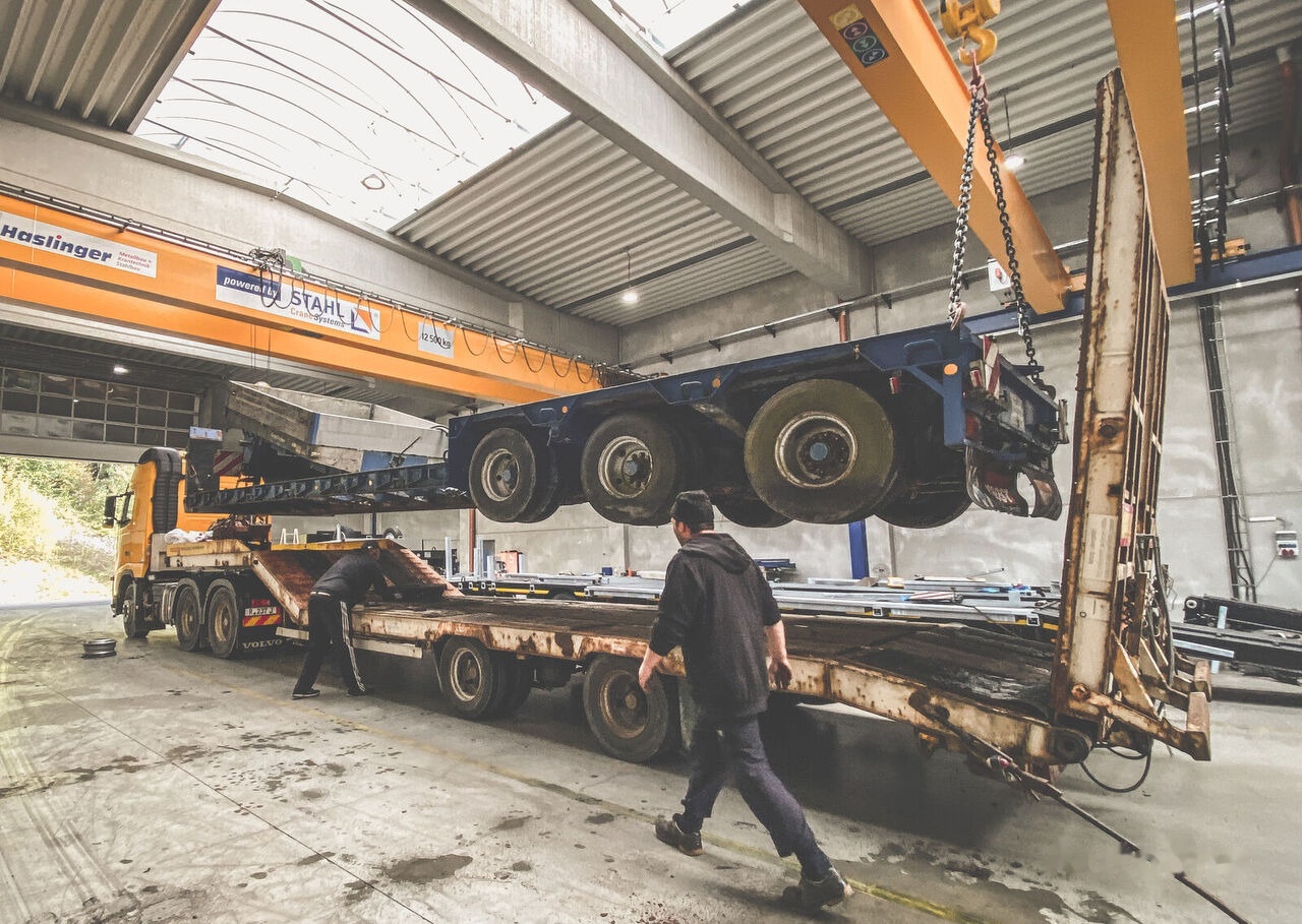 Faymonville MOESLEIN - Låg lastare semitrailer: bild 1 Faymonville MOESLEIN - Låg lastare semitrailer: bild 1