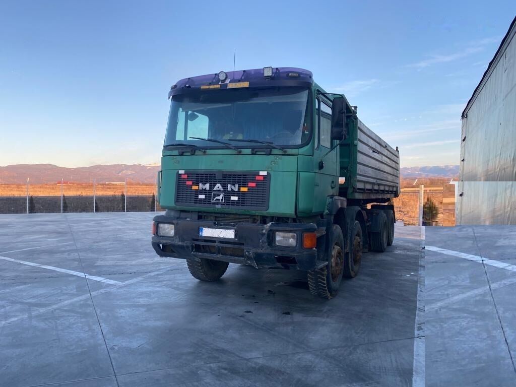 MAN 41-422 - Trakker 8x4 - Diferential 100 TONE - Tippbil lastbil: bild 2 MAN 41-422 - Trakker 8x4 - Diferential 100 TONE - Tippbil lastbil: bild 2