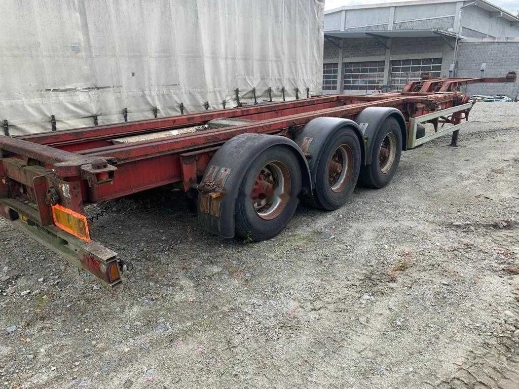 RENDERS 2001 Semiremorca Transcontainer - Chassi semitrailer: bild 1 RENDERS 2001 Semiremorca Transcontainer - Chassi semitrailer: bild 1