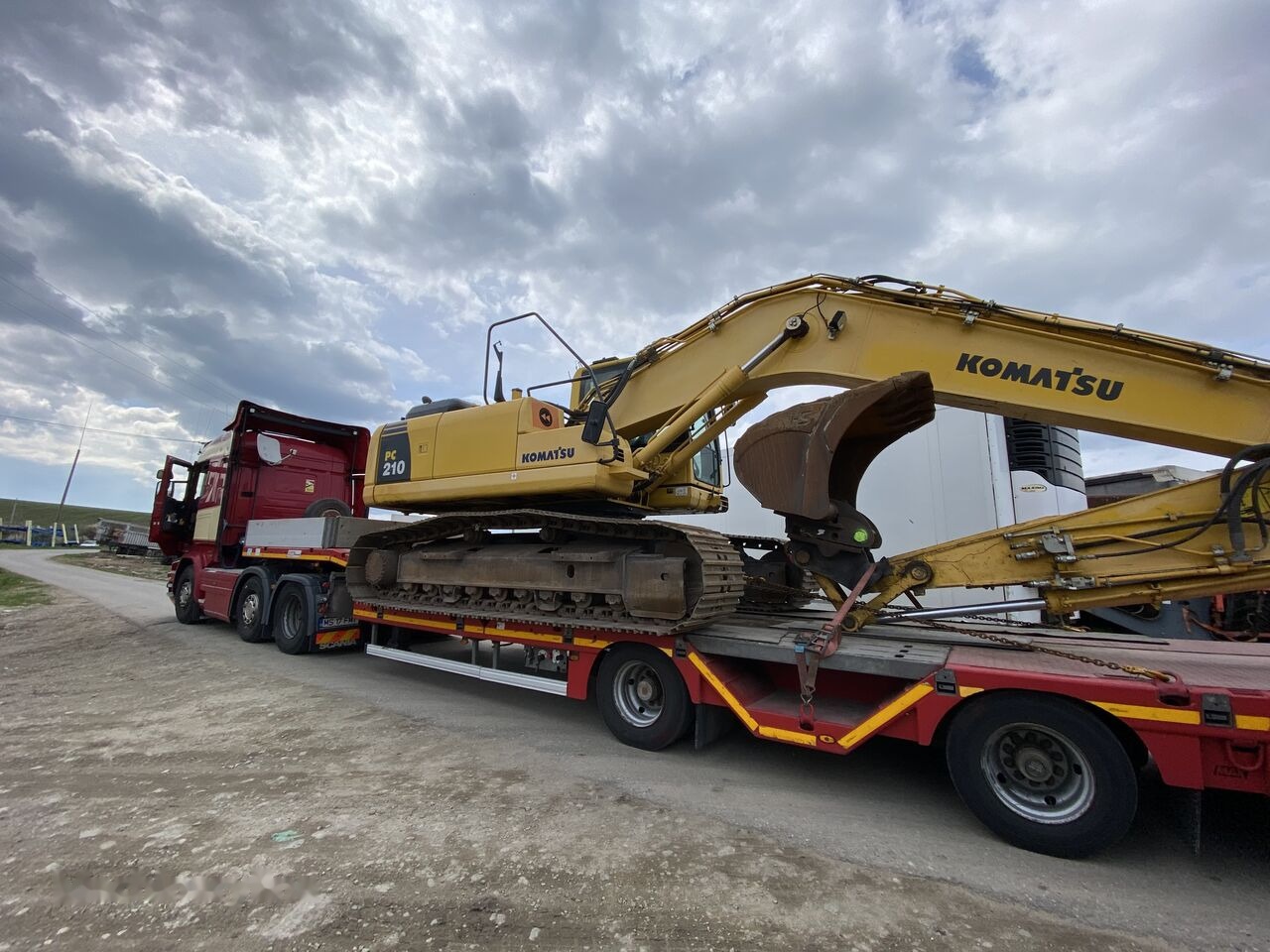 Din dezmembrari pentru KOMATSU PC210 -6 -8 -10 , second hand Komatsu - Reservdelar för Grävmaskin: bild 4 Din dezmembrari pentru KOMATSU PC210 -6 -8 -10 , second hand Komatsu - Reservdelar för Grävmaskin: bild 4