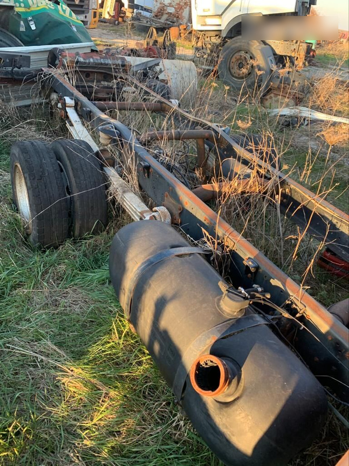 Piese din dezmembrari Mercedes Benz Vario 612 614 615 812 814 815 Mercedes-Benz Vario - Reservdelar för Lastbil: bild 4 Piese din dezmembrari Mercedes Benz Vario 612 614 615 812 814 815 Mercedes-Benz Vario - Reservdelar för Lastbil: bild 4