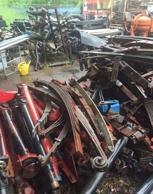 - Ressorfjädring för Traktor: bild 1 - Ressorfjädring för Traktor: bild 1