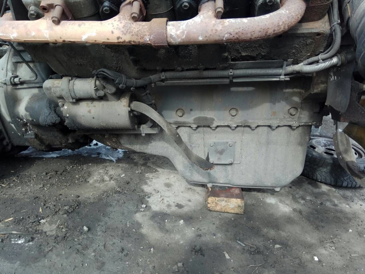 Motor för Lastbil Scania DSC1415 L02 460 E2   Scania 144 V8 460 E2: bild 6