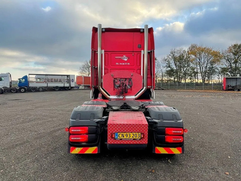 DAF XF 530 Twensteer Special interior. Full Air suspension Hydr. system - Dragbil: bild 4 DAF XF 530 Twensteer Special interior. Full Air suspension Hydr. system - Dragbil: bild 4