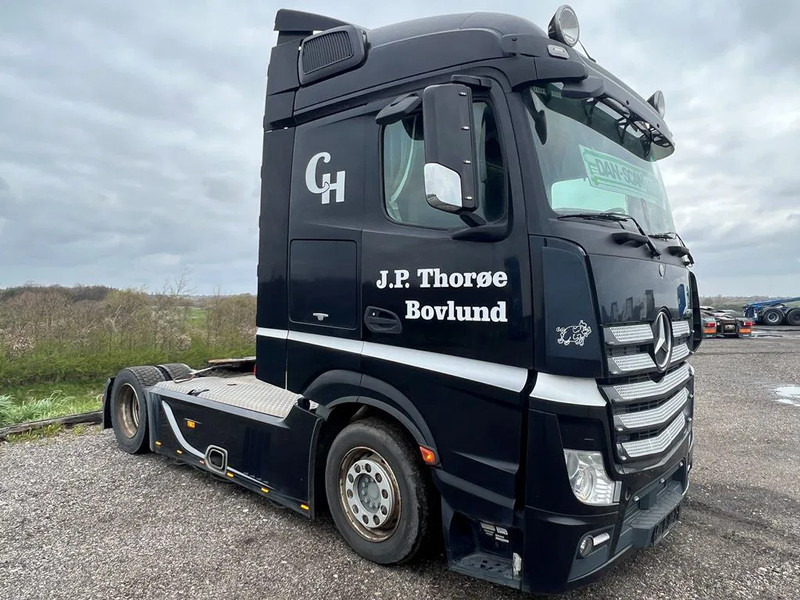 Mercedes-Benz Actros 1843 Special Interior. Air / Air suspension. Euro 6 - Dragbil: bild 2 Mercedes-Benz Actros 1843 Special Interior. Air / Air suspension. Euro 6 - Dragbil: bild 2