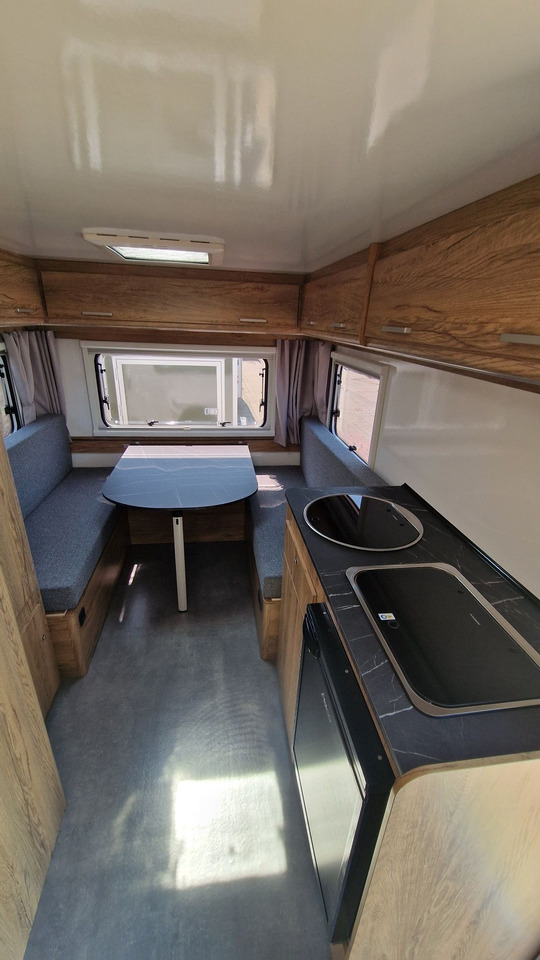 N-LAZUR Niewiadów Nowa Przyczepa Kempingowa dla 4 osób z Łazienką - Husvagn: bild 1 N-LAZUR Niewiadów Nowa Przyczepa Kempingowa dla 4 osób z Łazienką - Husvagn: bild 1