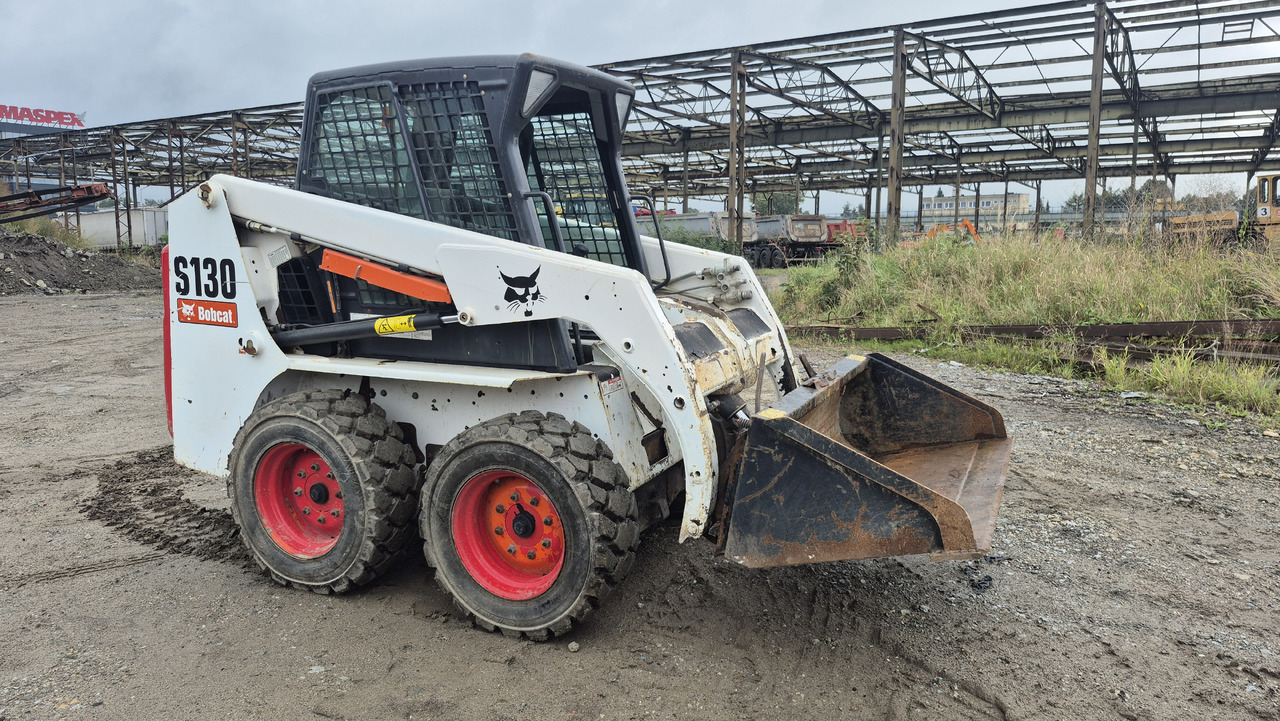 BOBCAT S130 - Kompaktlastare/ Slirstyrda lastare: bild 5 BOBCAT S130 - Kompaktlastare/ Slirstyrda lastare: bild 5