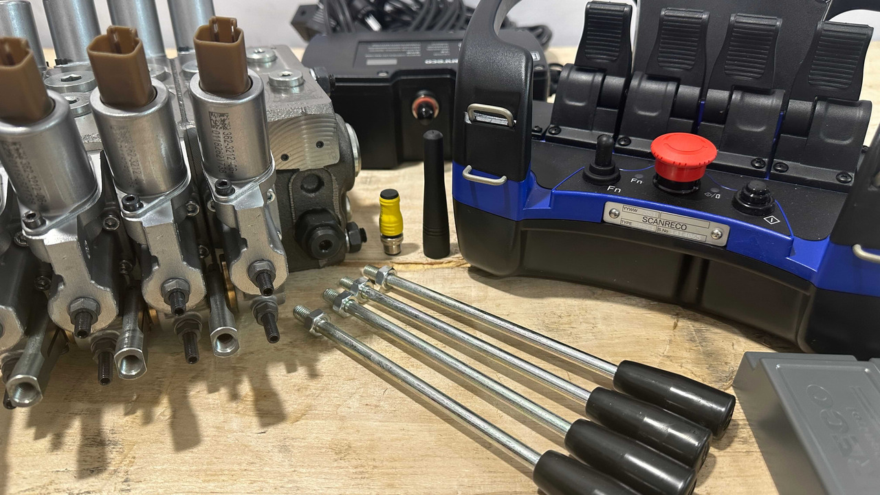 Set Scanreco G4 with Walvoil DPX100 Bandit Industries, DR Power Equipment - Stubbfräs: bild 4 Set Scanreco G4 with Walvoil DPX100 Bandit Industries, DR Power Equipment - Stubbfräs: bild 4