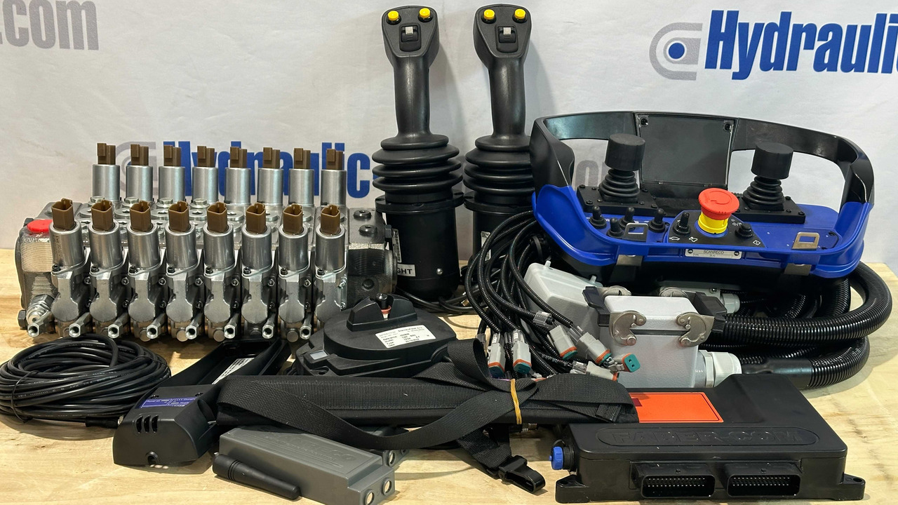 Set Scanreco RC400 with Walvoil DPX100 Liebherr, Demag, Grove, Tadano - Skogsvagn: bild 1 Set Scanreco RC400 with Walvoil DPX100 Liebherr, Demag, Grove, Tadano - Skogsvagn: bild 1