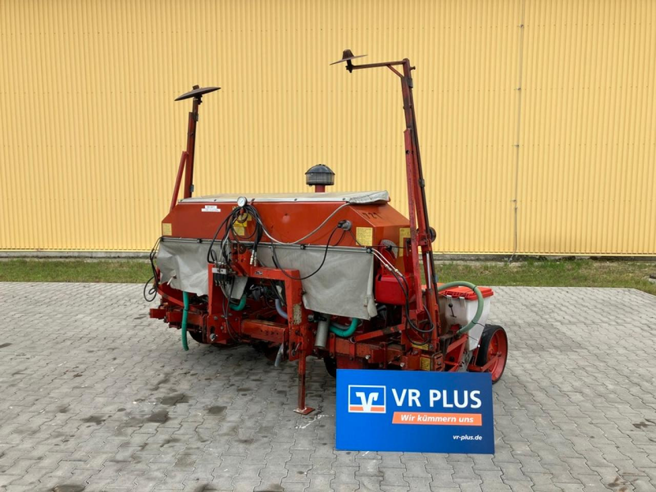 Becker AEROMAT T - Precisionssåmaskin: bild 1 Becker AEROMAT T - Precisionssåmaskin: bild 1