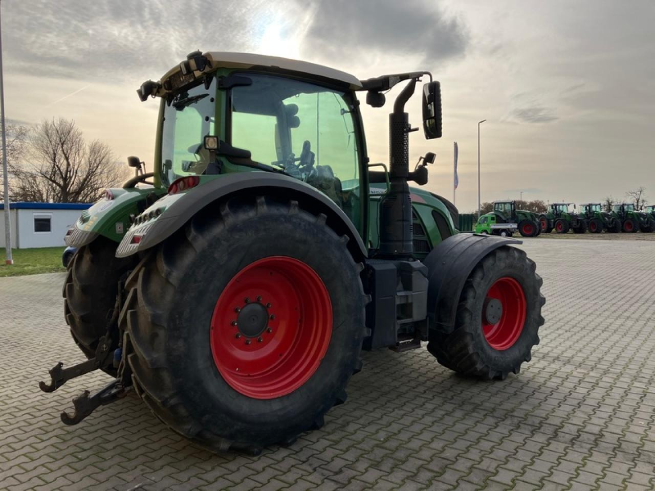 Fendt VARIO 718 S4 - Traktor: bild 3 Fendt VARIO 718 S4 - Traktor: bild 3