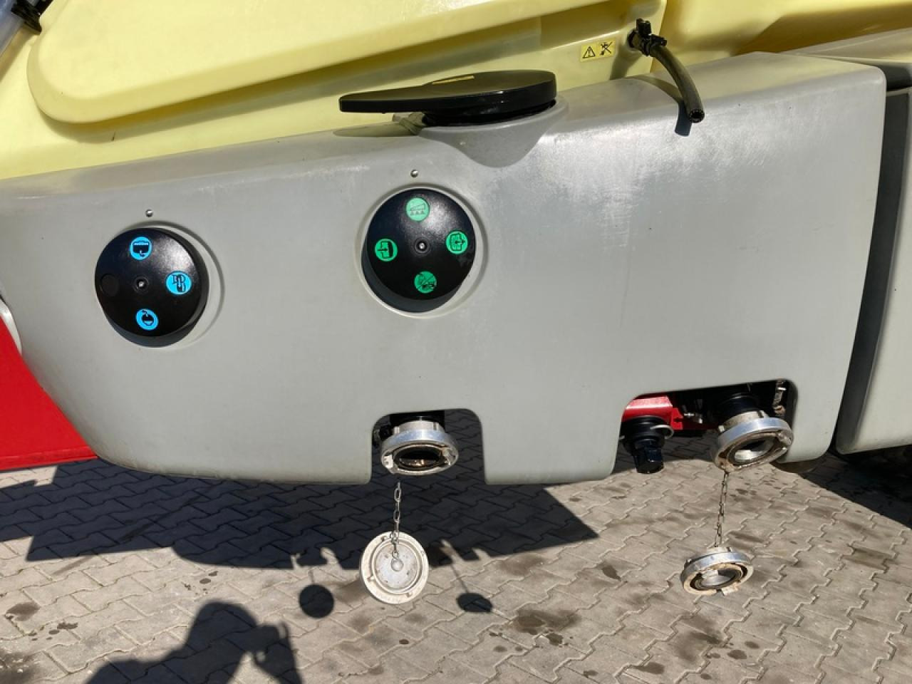 Hardi COMMANDER 5500I - Bogserad spruta: bild 5 Hardi COMMANDER 5500I - Bogserad spruta: bild 5