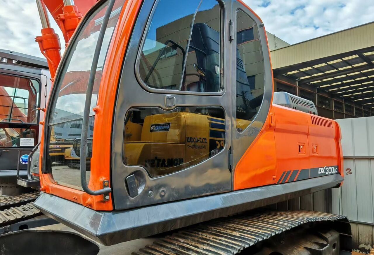 Doosan DX300LC - Bandgrävare: bild 1 Doosan DX300LC - Bandgrävare: bild 1