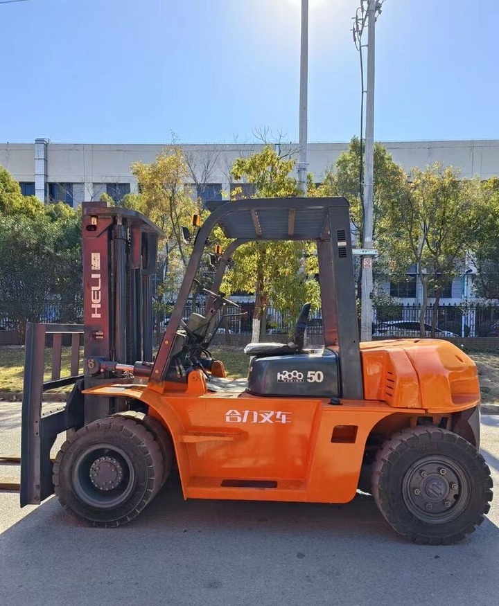 Heli h2000 5t 30 50 70 100 - Dieseltruck: bild 1 Heli h2000 5t 30 50 70 100 - Dieseltruck: bild 1