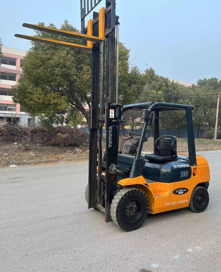 Toyota 7FD30 8FD30 7FD35 3ton 5ton forklift for sale - Dieseltruck: bild 5 Toyota 7FD30 8FD30 7FD35 3ton 5ton forklift for sale - Dieseltruck: bild 5