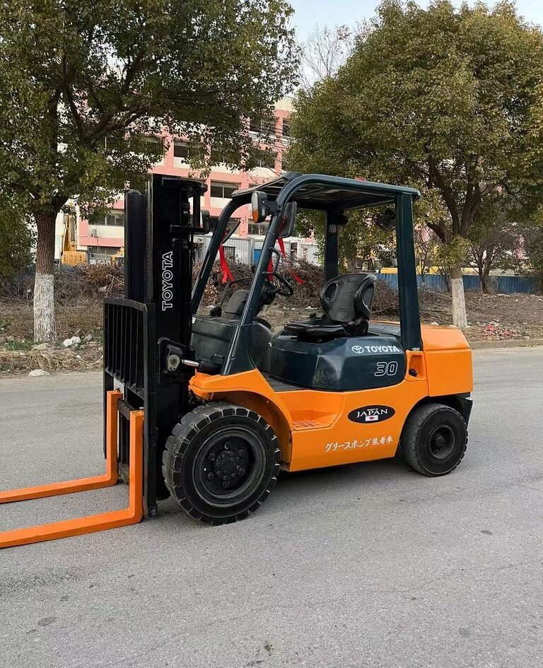Toyota 7FD30 8FD30 7FD35 3ton 5ton forklift for sale - Dieseltruck: bild 2 Toyota 7FD30 8FD30 7FD35 3ton 5ton forklift for sale - Dieseltruck: bild 2