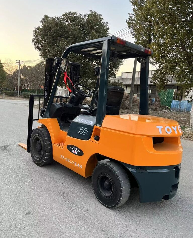 Toyota 7FD30 8FD30 7FD35 3ton 5ton forklift for sale - Dieseltruck: bild 3 Toyota 7FD30 8FD30 7FD35 3ton 5ton forklift for sale - Dieseltruck: bild 3