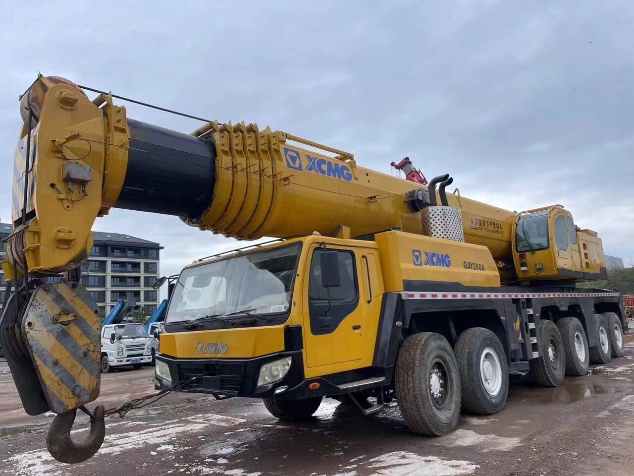 XCMG QAY260A 206T 260ton - Mobilkran: bild 2 XCMG QAY260A 206T 260ton - Mobilkran: bild 2