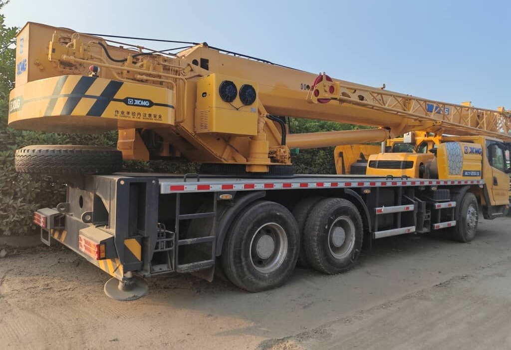 XCMG QY25KC - Mobilkran: bild 1 XCMG QY25KC - Mobilkran: bild 1